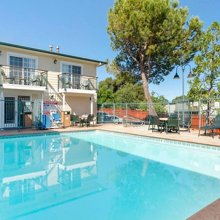 Best Western Cedar Inn & Suites Angels Camp Dış mekan fotoğraf