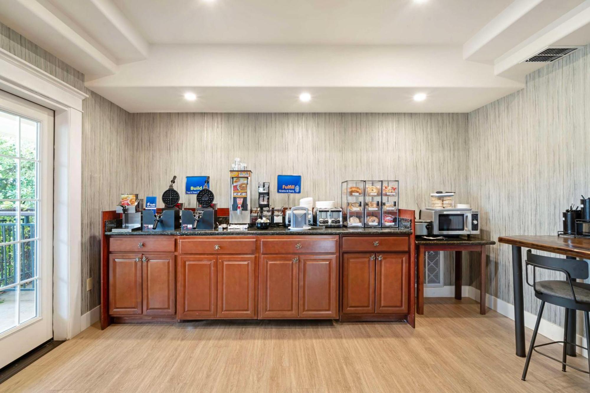 Best Western Cedar Inn & Suites Angels Camp Dış mekan fotoğraf